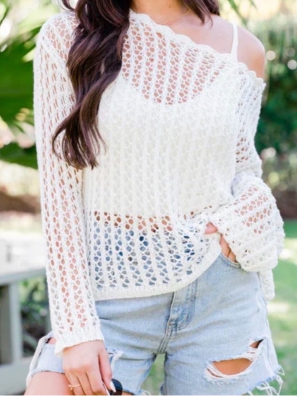 New in bag Pink Lily Souls of Sunshine Scalloped Crochet Top